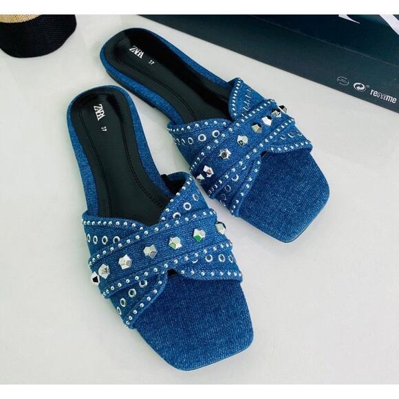 ZARA Square Toe Flats NWT - Picture 1 of 16